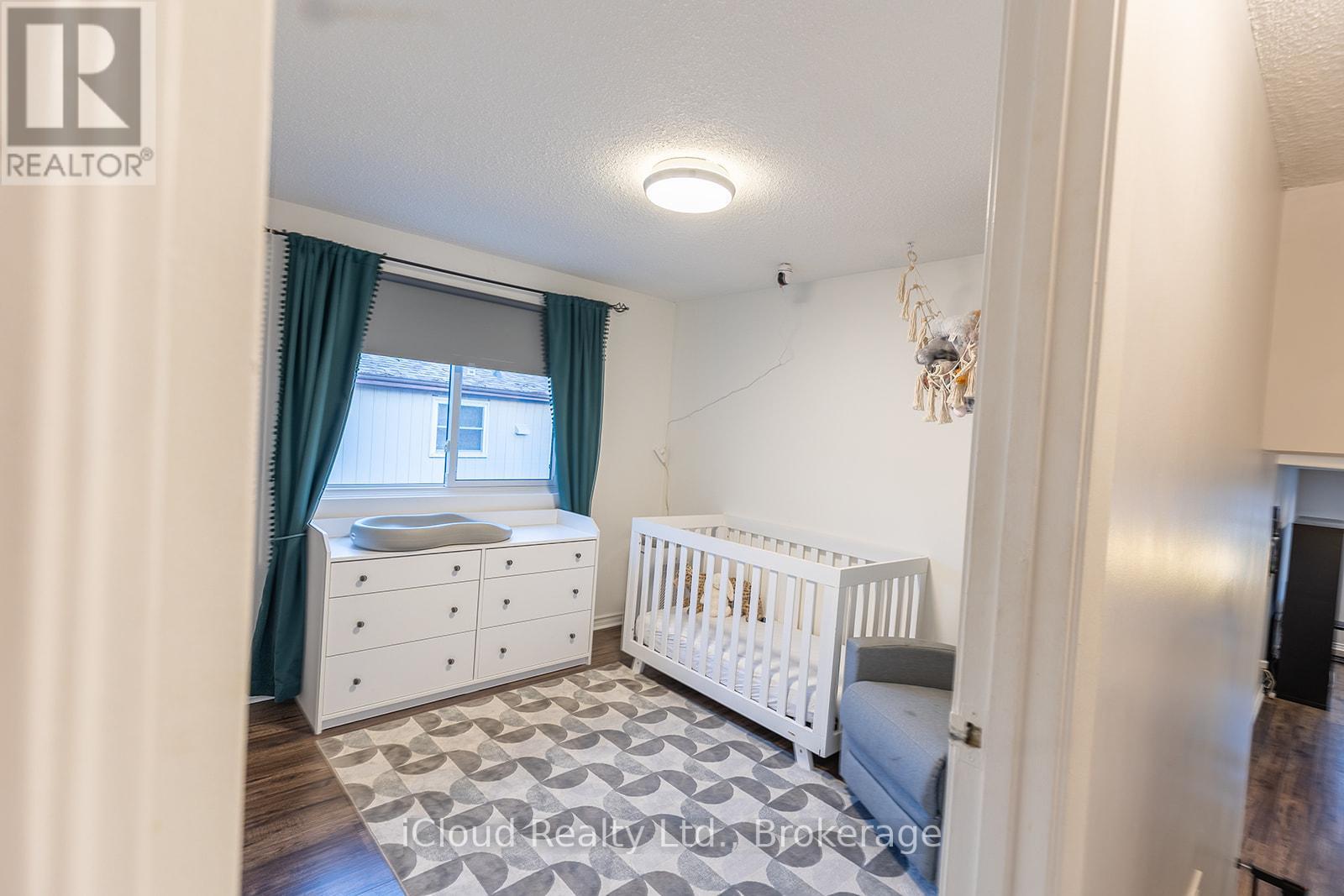 2253 Melissa Crescent, Burlington, Ontario  L7P 3T4 - Photo 11 - W12569990