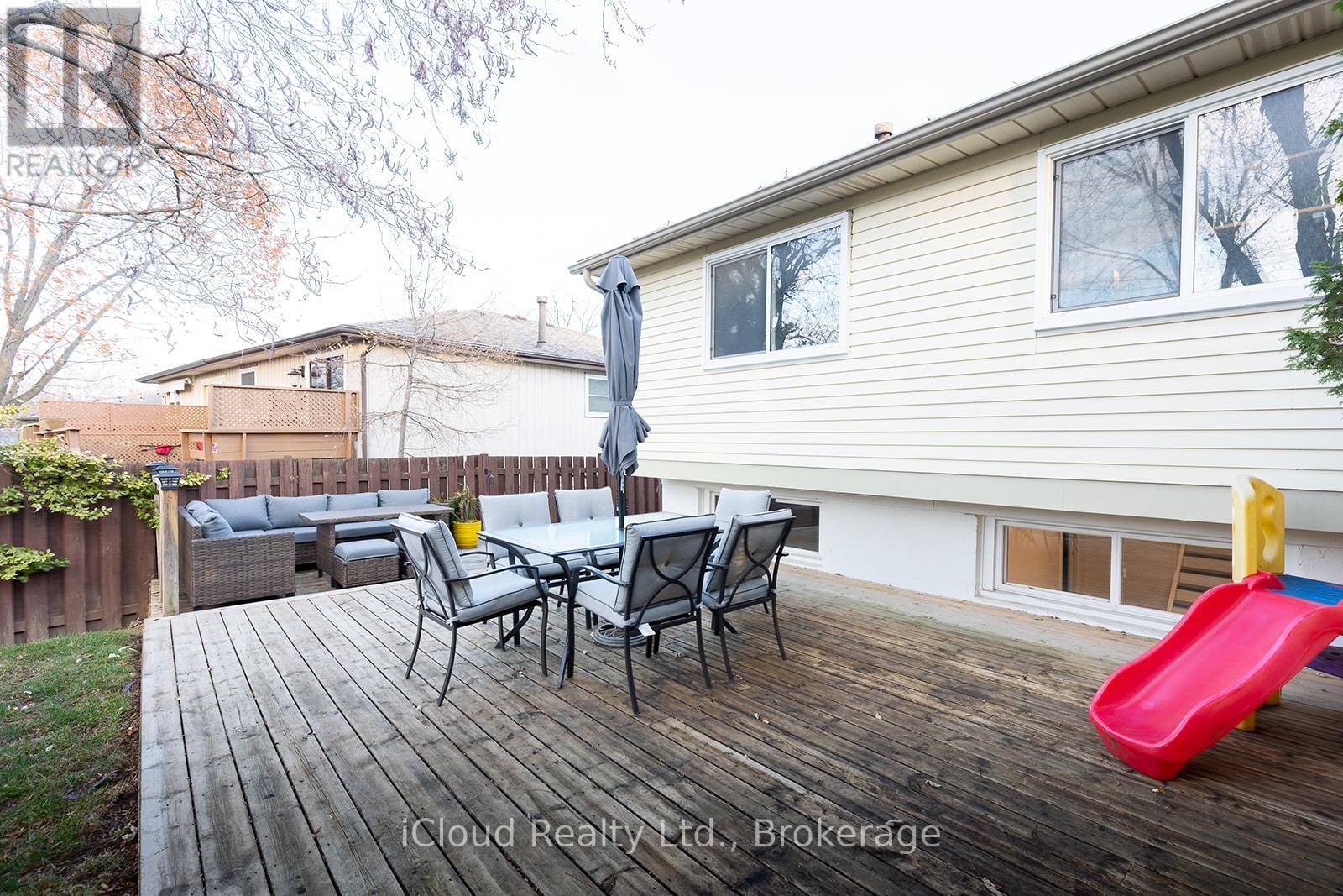 2253 Melissa Crescent, Burlington, Ontario  L7P 3T4 - Photo 18 - W12569990