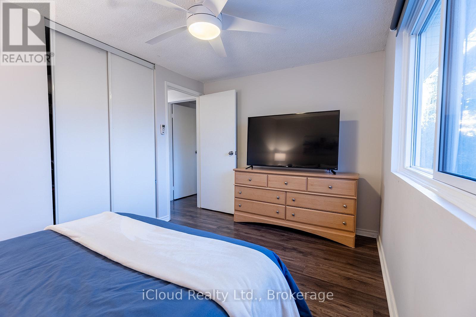 2253 Melissa Crescent, Burlington, Ontario  L7P 3T4 - Photo 10 - W12569990