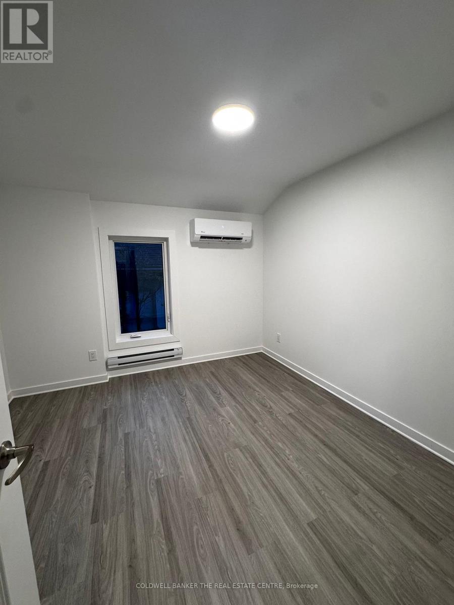 Unit 3 - Rear Upper - 17 Cornwallis Drive, Toronto, Ontario  M1P 1H1 - Photo 11 - E12562214