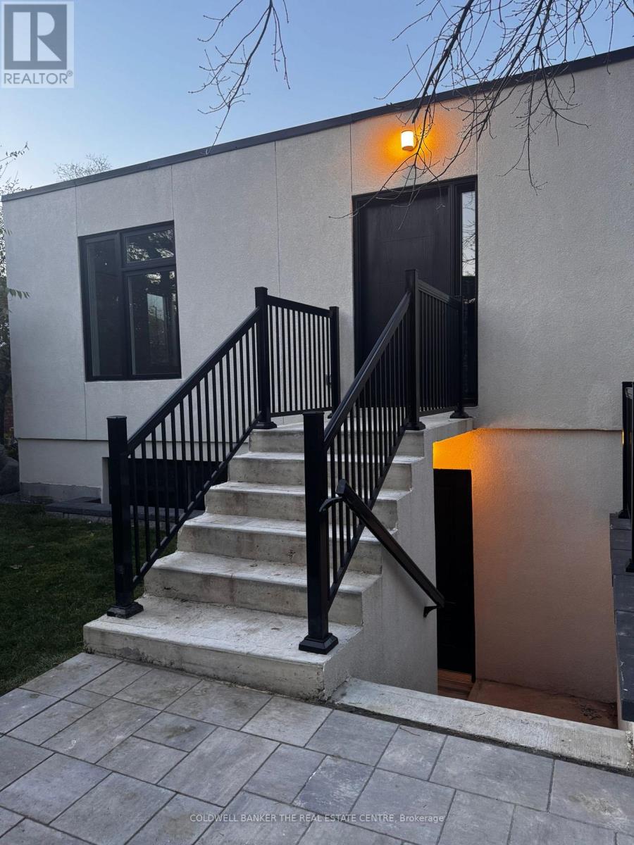 Unit 3 - Rear Upper - 17 Cornwallis Drive, Toronto, Ontario  M1P 1H1 - Photo 2 - E12562214