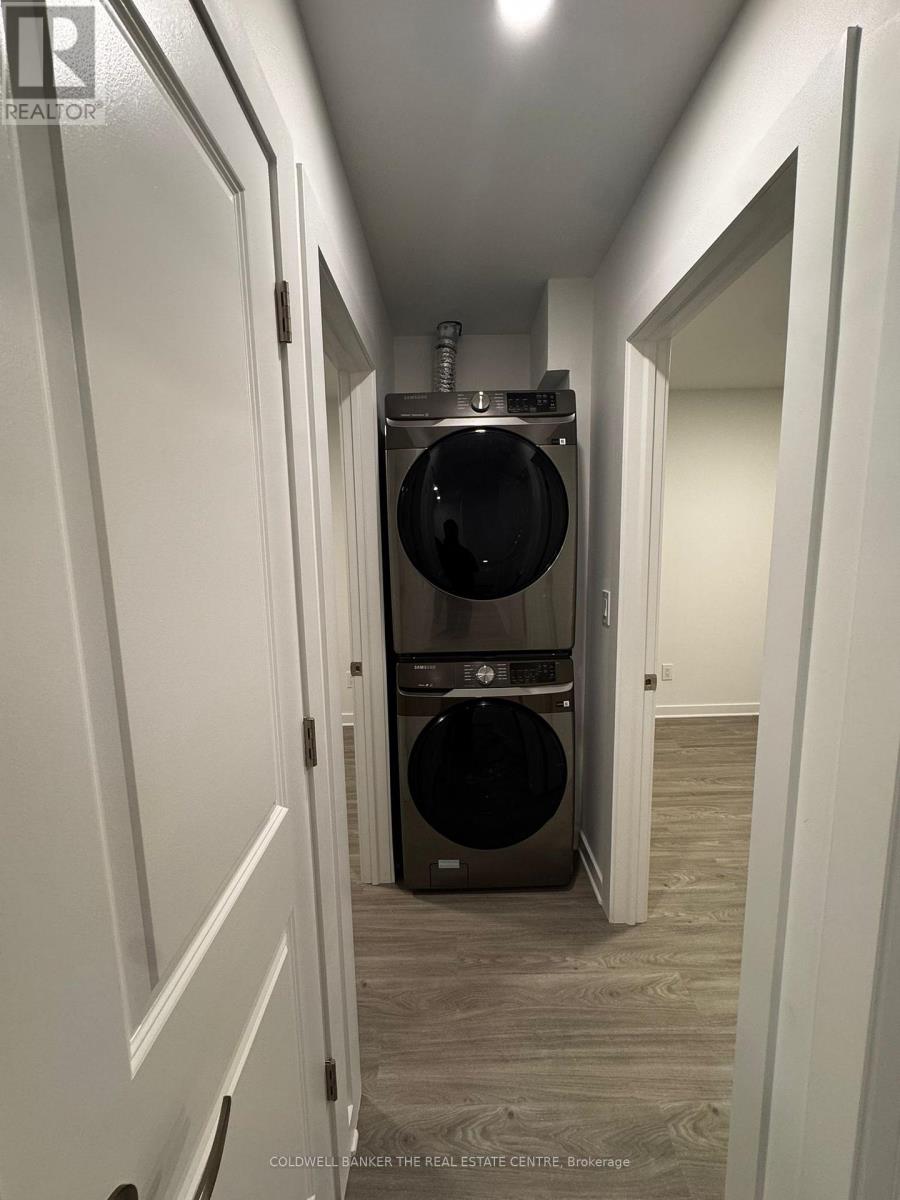 Unit 3 - Rear Upper - 17 Cornwallis Drive, Toronto, Ontario  M1P 1H1 - Photo 9 - E12562214