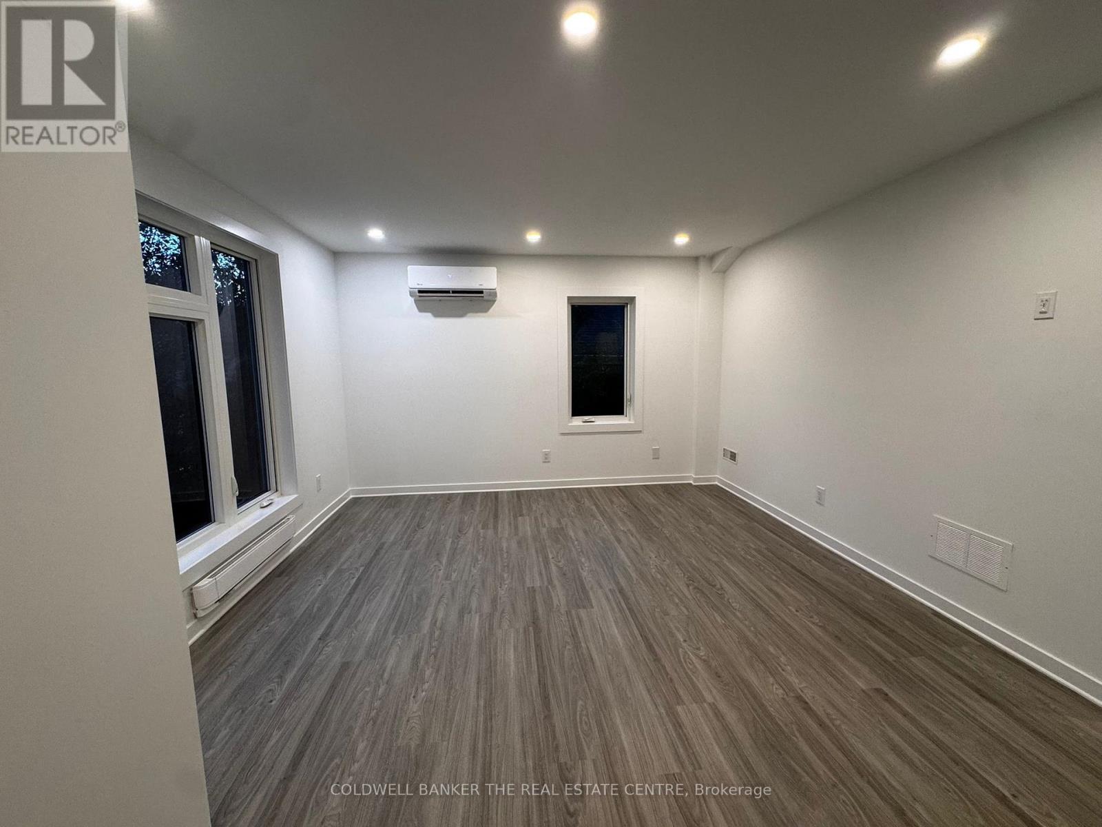 Unit 3 - Rear Upper - 17 Cornwallis Drive, Toronto, Ontario  M1P 1H1 - Photo 7 - E12562214