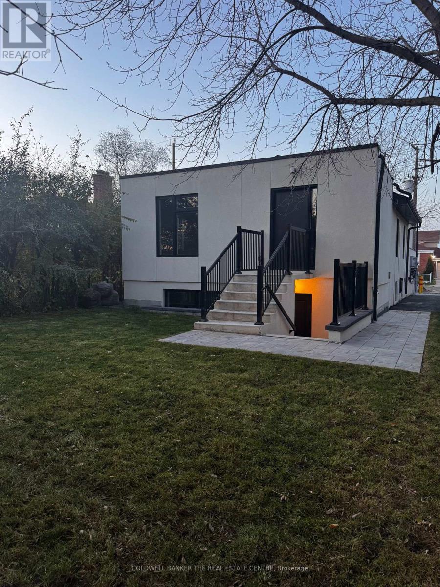 Unit 3 - Rear Upper - 17 Cornwallis Drive, Toronto, Ontario  M1P 1H1 - Photo 3 - E12562214