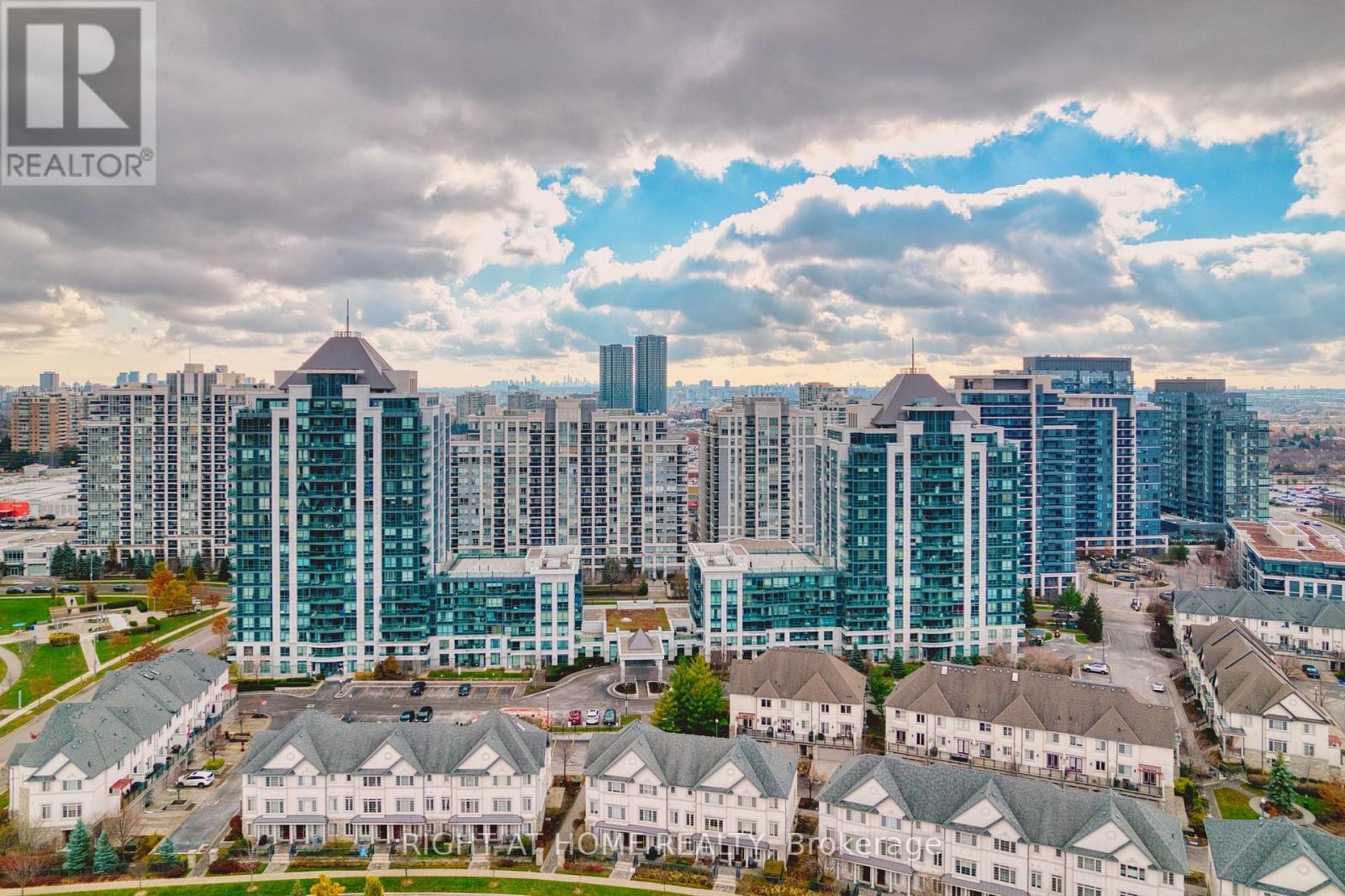 804 - 20 NORTH PARK ROAD, Vaughan, Ontario