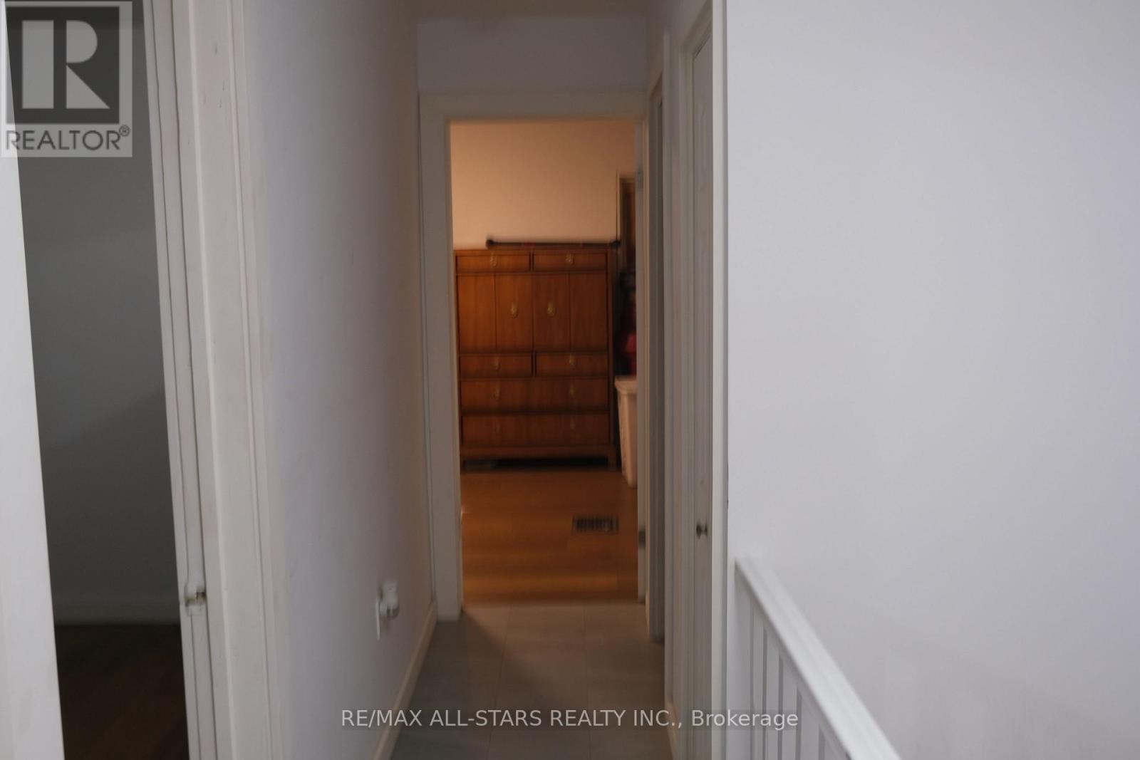 75 Keith Street, Hamilton, Ontario  L8L 3S2 - Photo 12 - X12484887