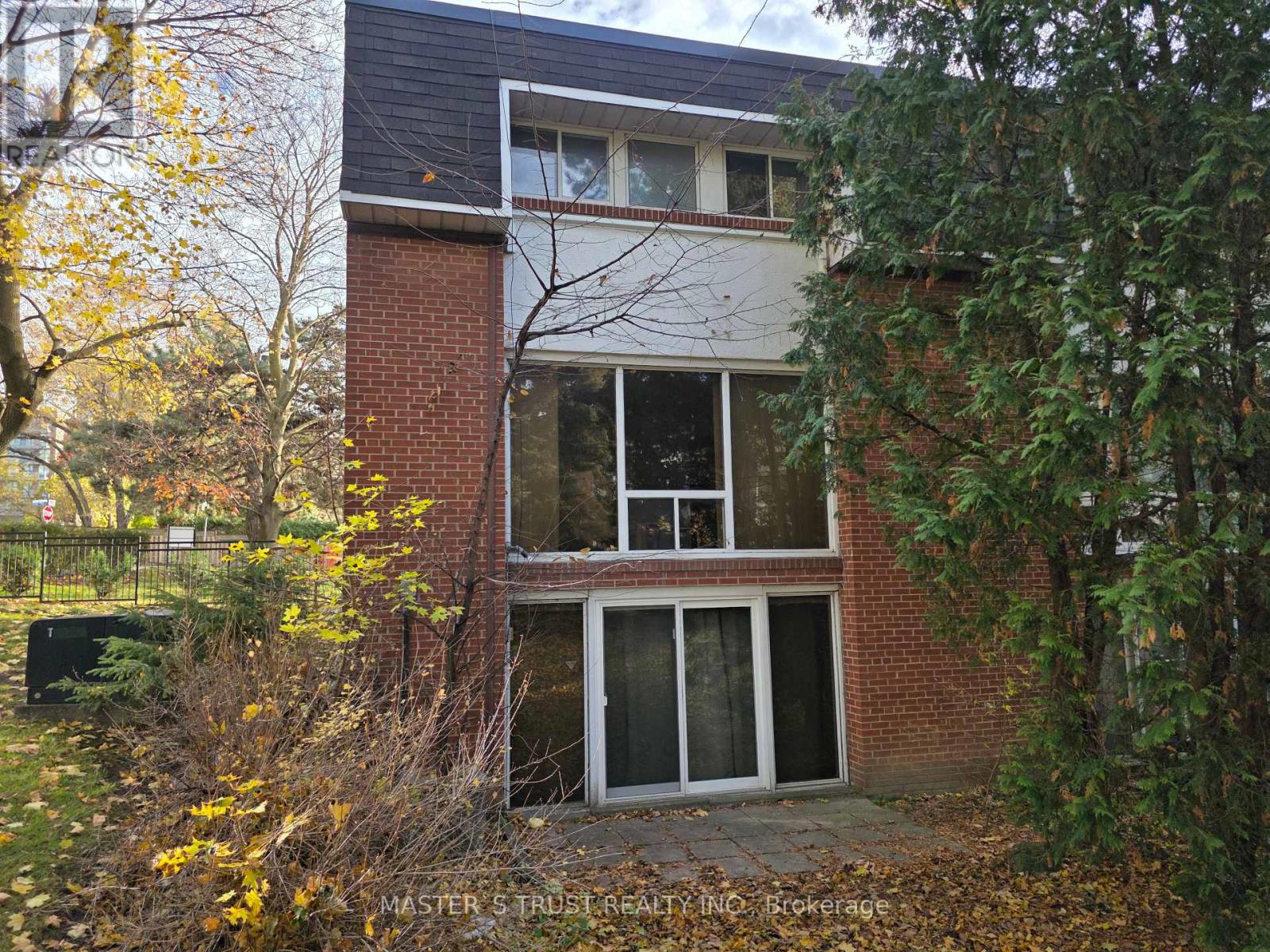 61 - 112 George Henry Boulevard, Toronto, Ontario  M2J 1E7 - Photo 5 - C12570222