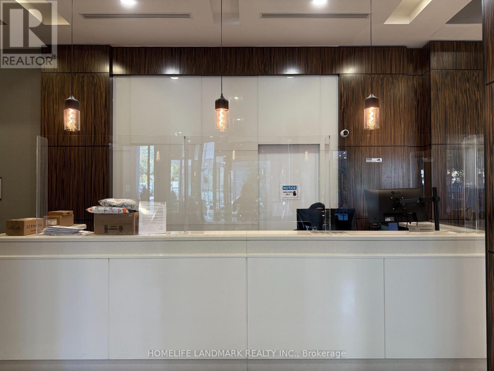 705 - 19 Grand Trunk Crescent, Toronto, Ontario  M5J 3A3 - Photo 3 - C12570224