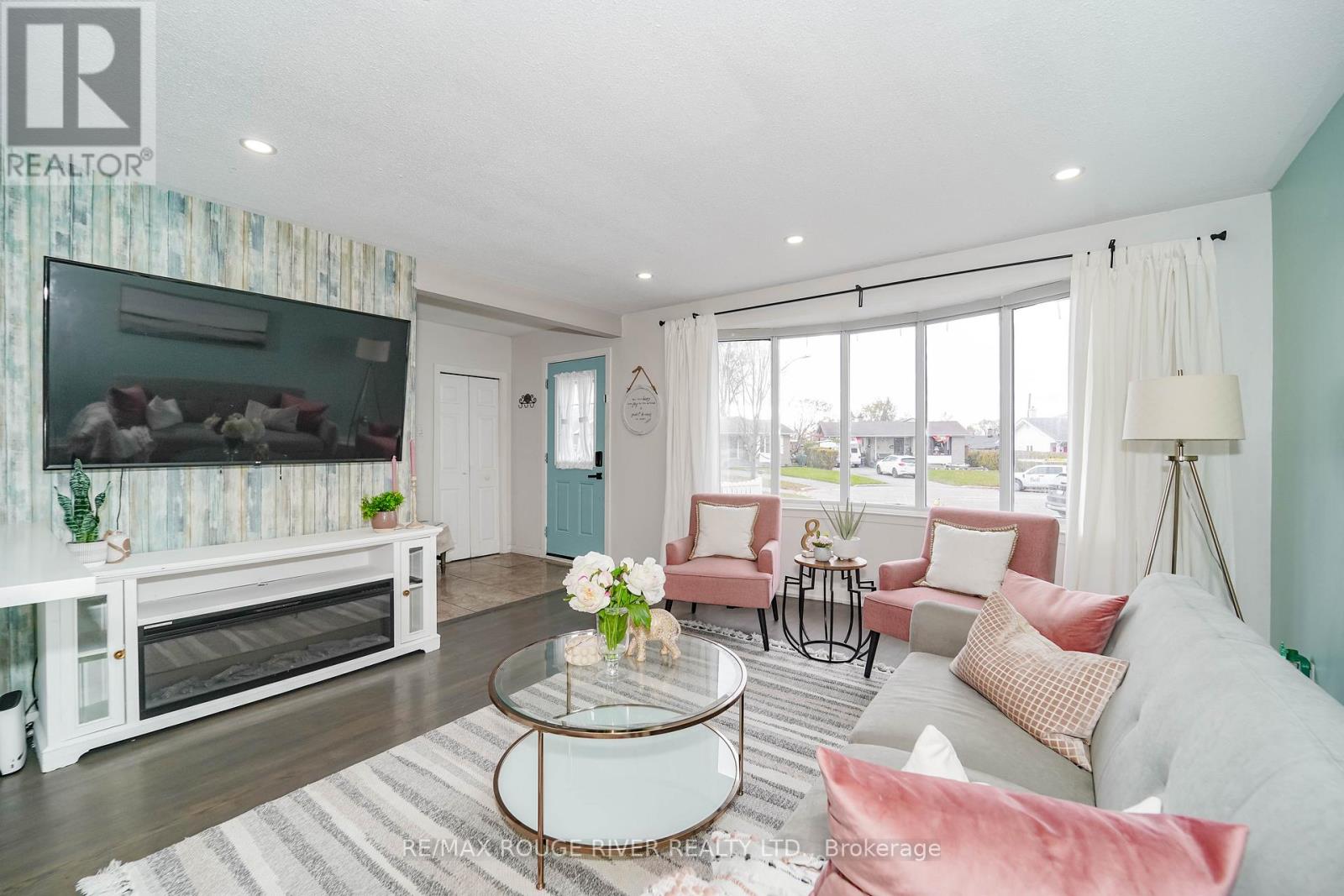 1277 Trellis Court, Pickering, Ontario  L1W 1J2 - Photo 4 - E12570178