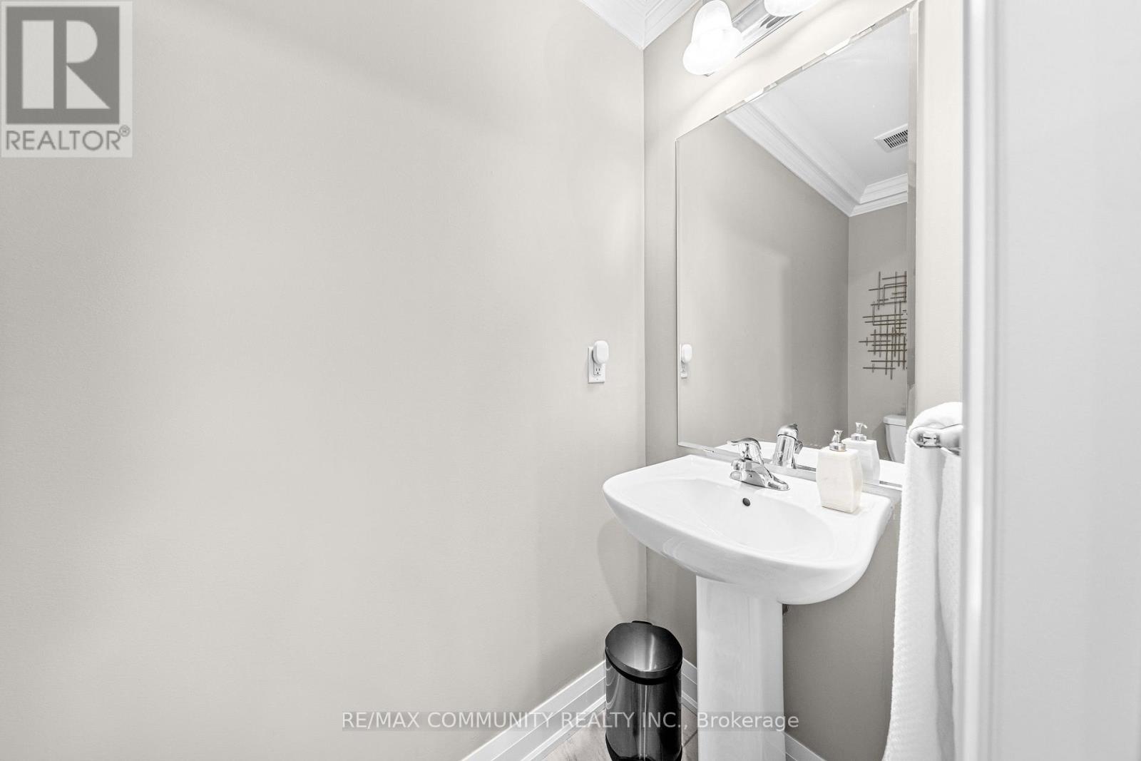 1032 Belcourt Street, Pickering, Ontario  L1X 0G3 - Photo 18 - E12570210