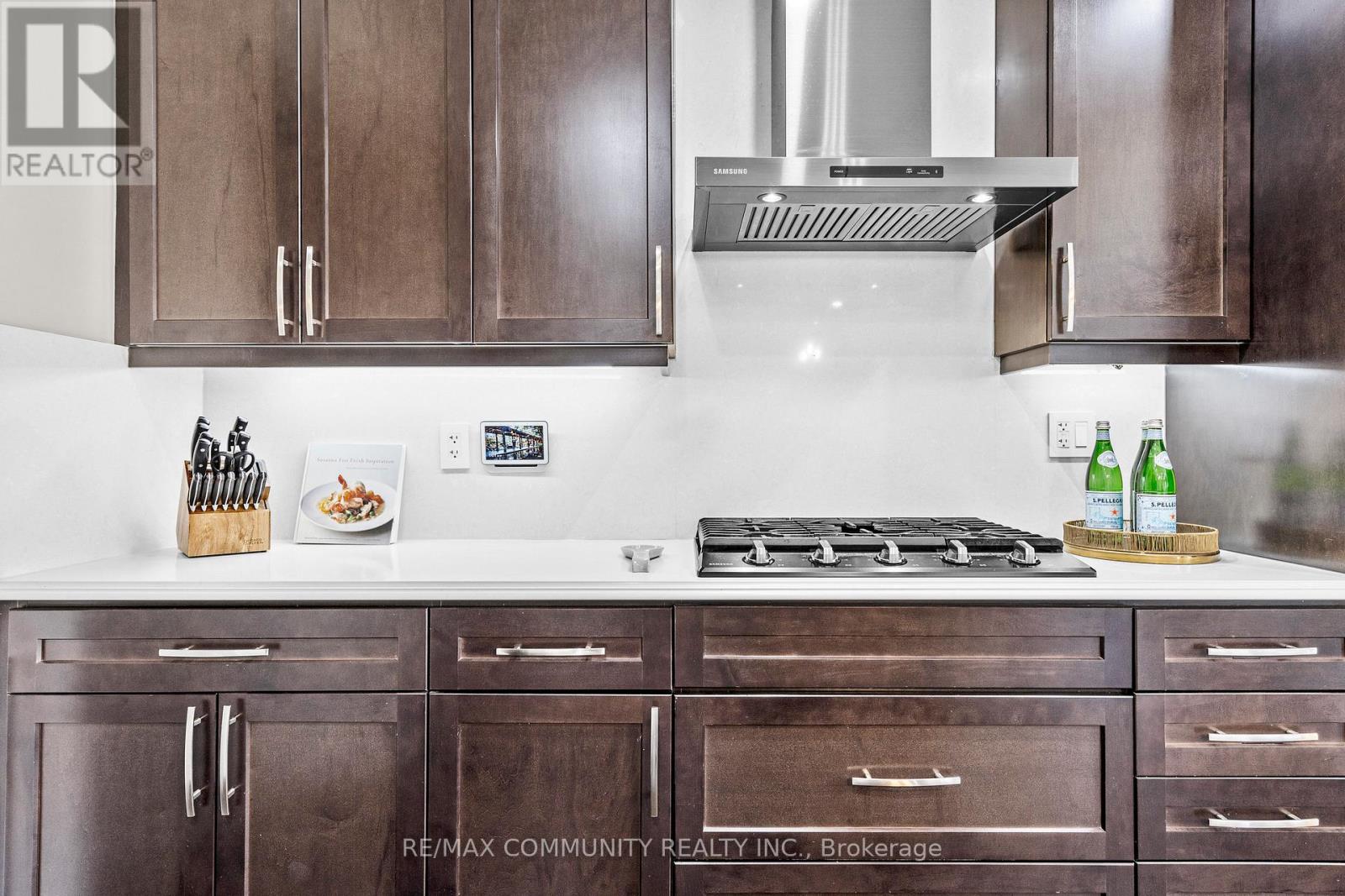 1032 Belcourt Street, Pickering, Ontario  L1X 0G3 - Photo 32 - E12570210