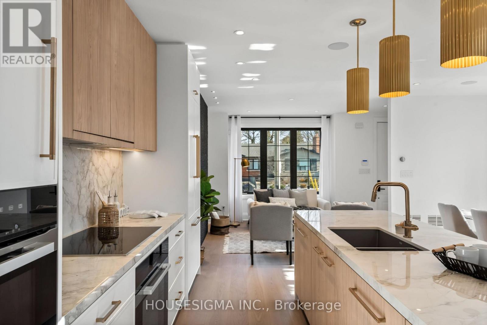 180 Glenwood Crescent, Toronto, Ontario  M4B 1K4 - Photo 11 - E12570218