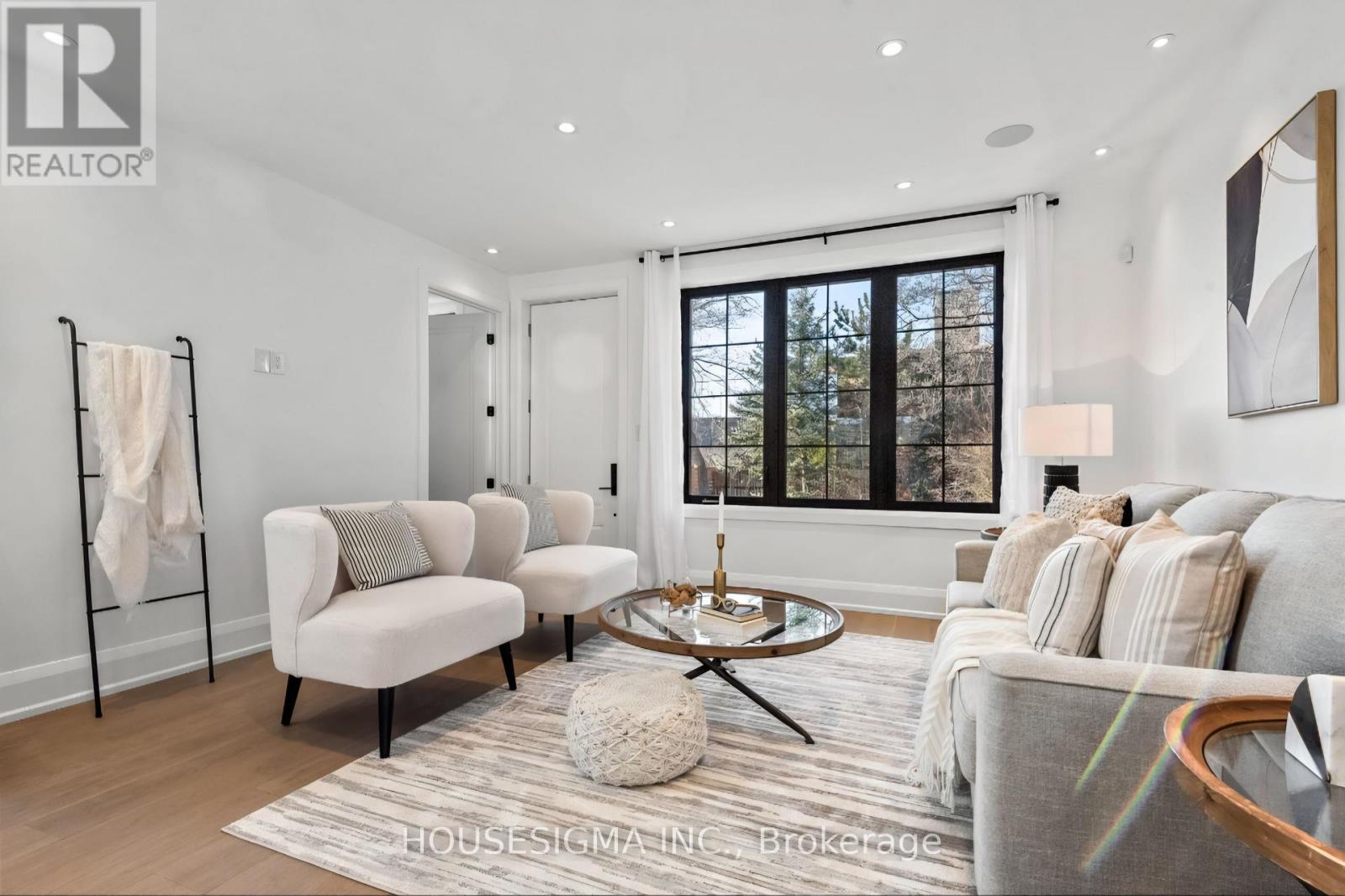 180 Glenwood Crescent, Toronto, Ontario  M4B 1K4 - Photo 13 - E12570218