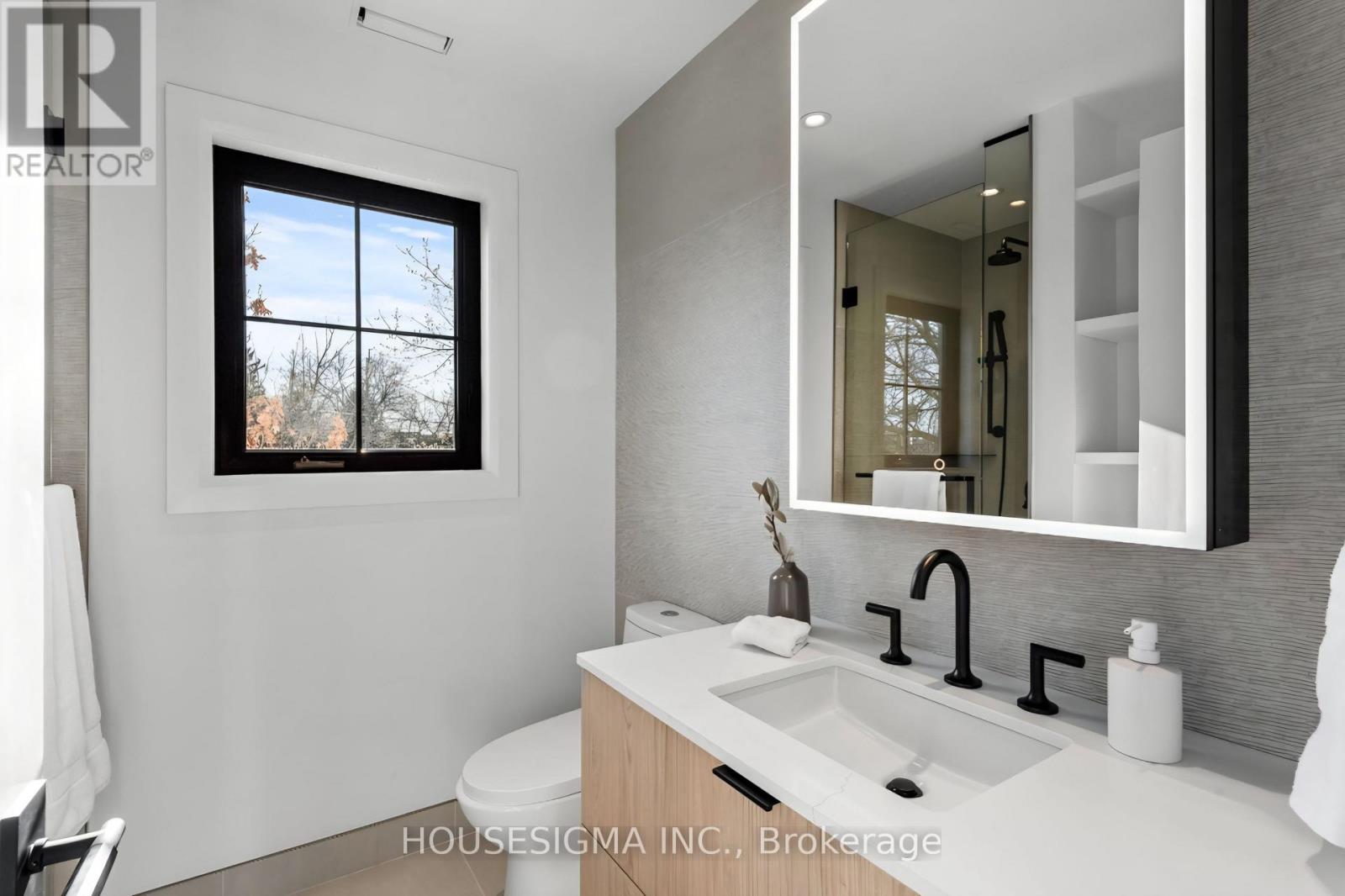 180 Glenwood Crescent, Toronto, Ontario  M4B 1K4 - Photo 30 - E12570218