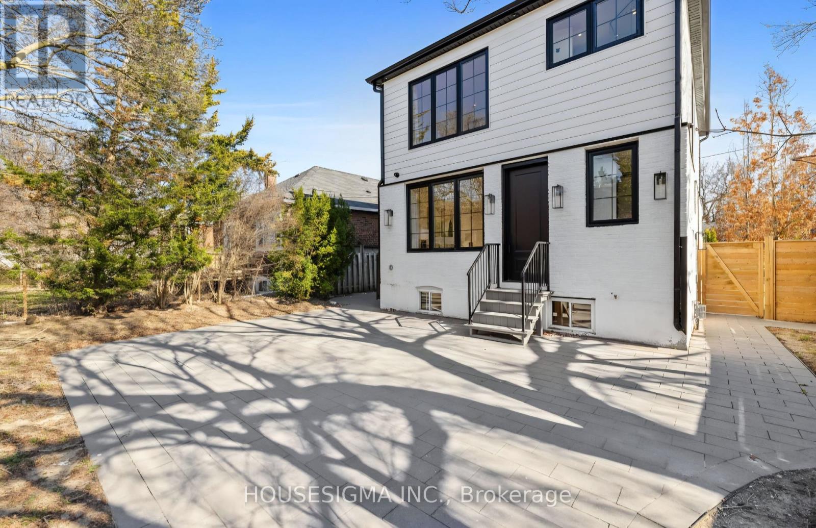 180 Glenwood Crescent, Toronto, Ontario  M4B 1K4 - Photo 38 - E12570218