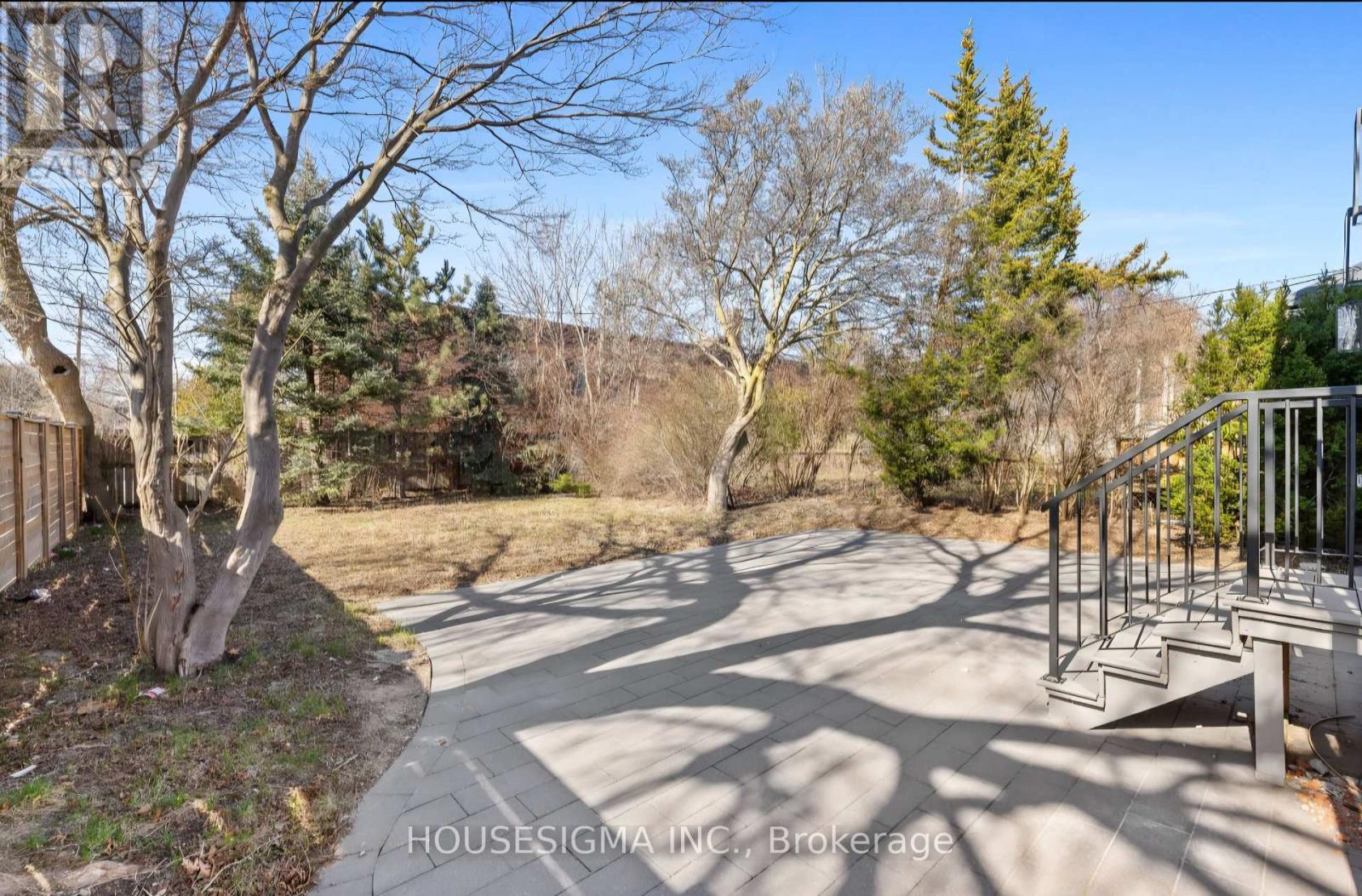 180 Glenwood Crescent, Toronto, Ontario  M4B 1K4 - Photo 5 - E12570218