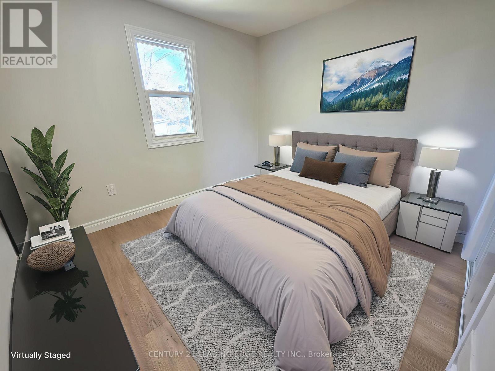 623 Lake Drive South, Georgina, Ontario  L4P 1T6 - Photo 16 - N12563060