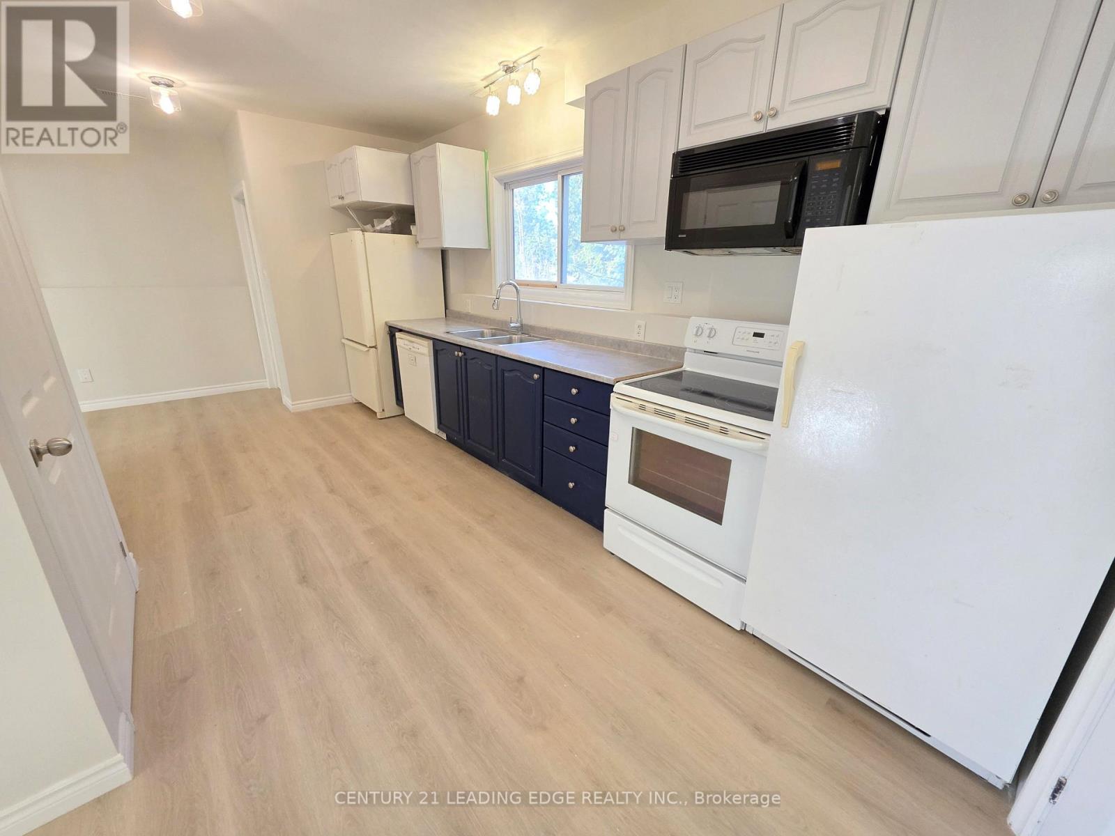 623 Lake Drive South, Georgina, Ontario  L4P 1T6 - Photo 20 - N12563060