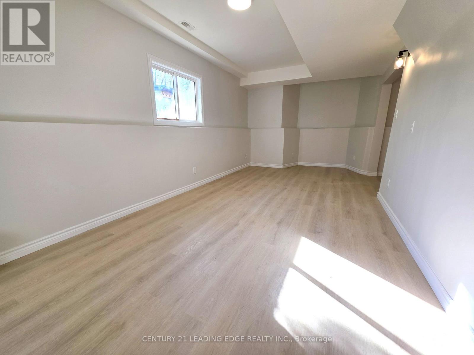 623 Lake Drive South, Georgina, Ontario  L4P 1T6 - Photo 25 - N12563060