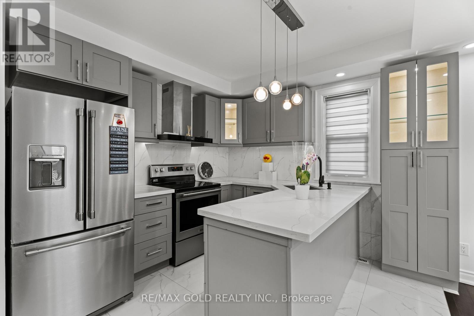 59 David Street, Brampton, Ontario  L6X 1J6 - Photo 8 - W12567110