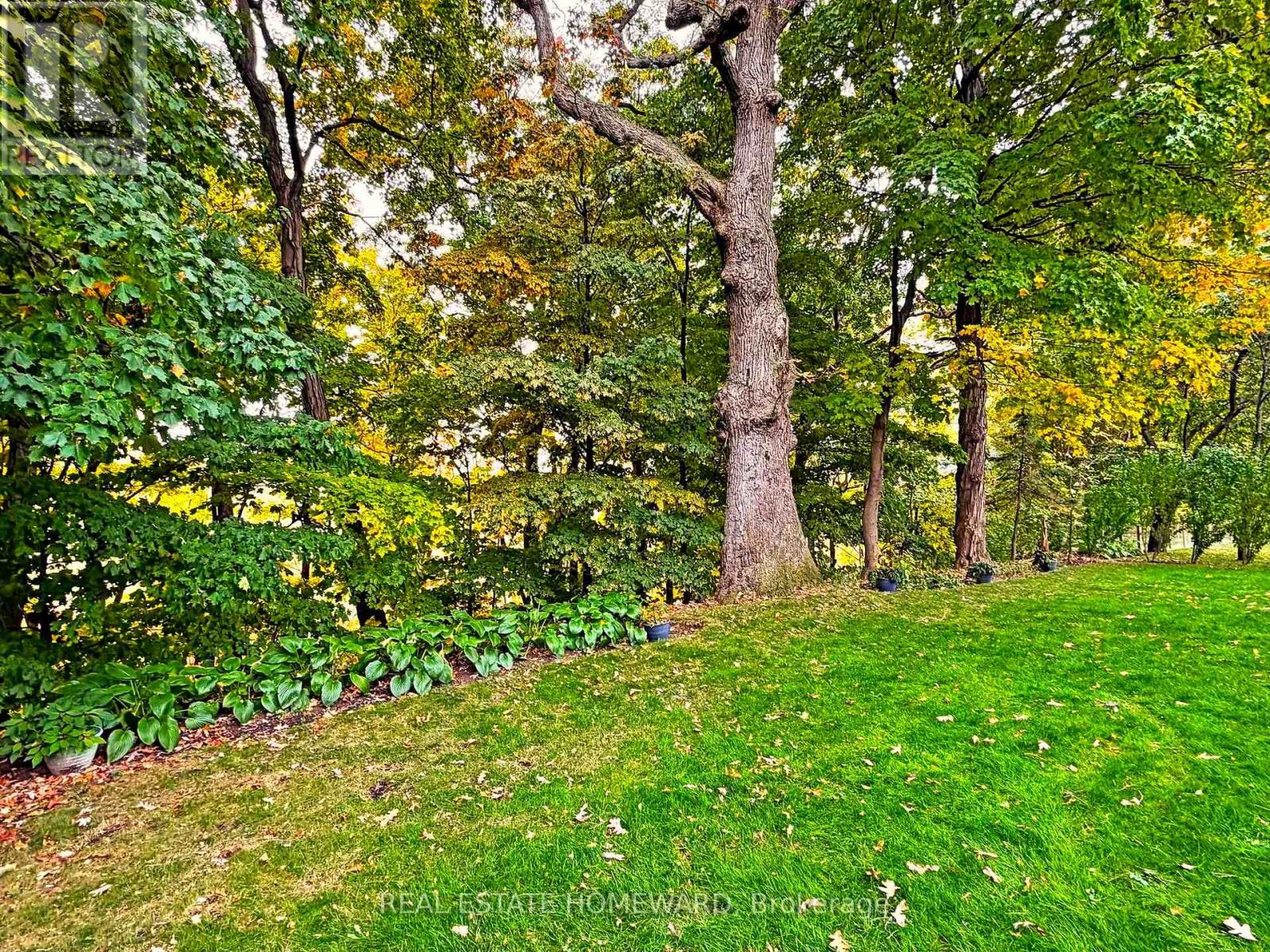 3058 Viewmount Road, Oakville, Ontario  L6L 5M7 - Photo 2 - W12570176