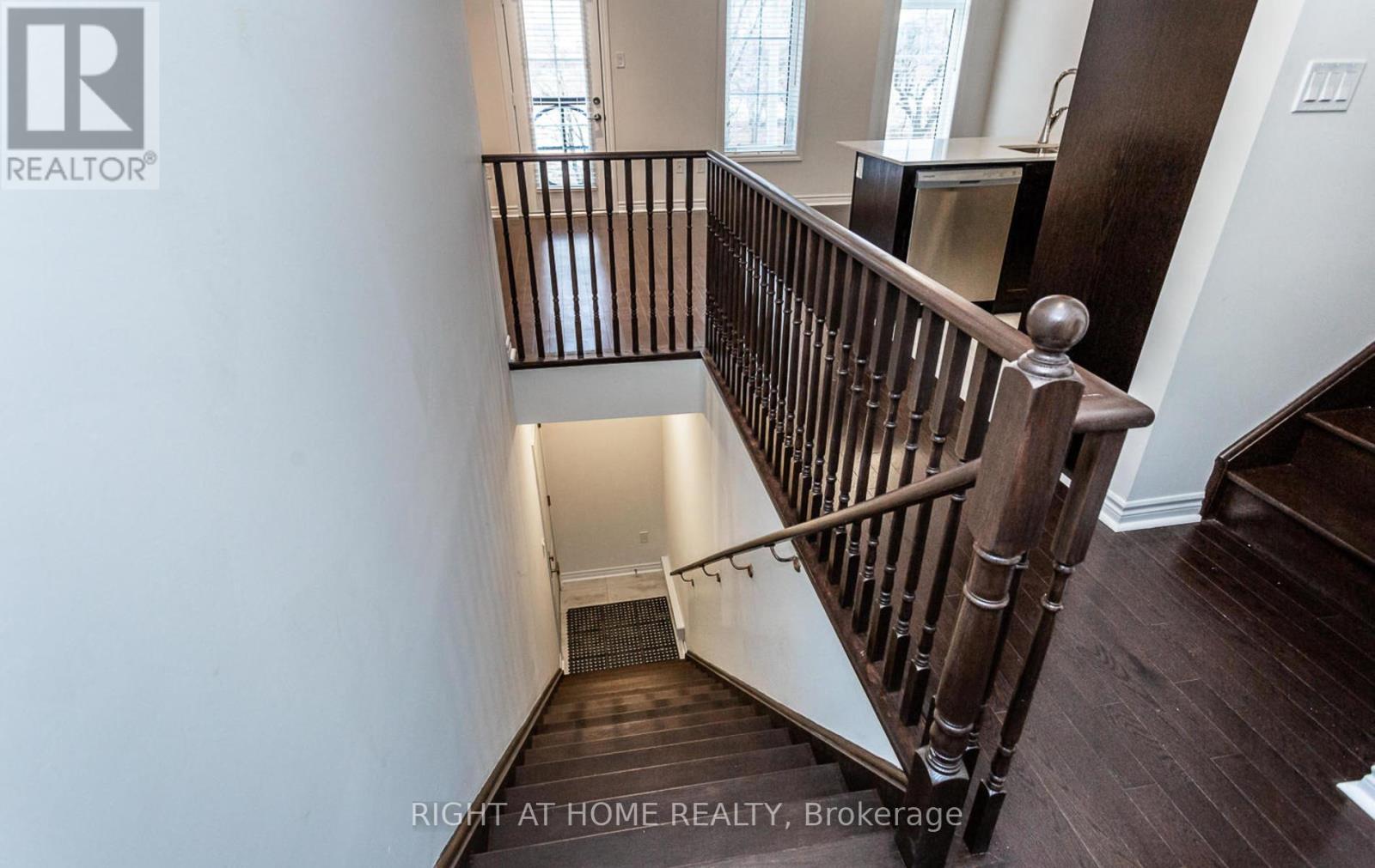 35 - 81 Armdale Road, Mississauga, Ontario  L4Z 0C7 - Photo 4 - W12570214