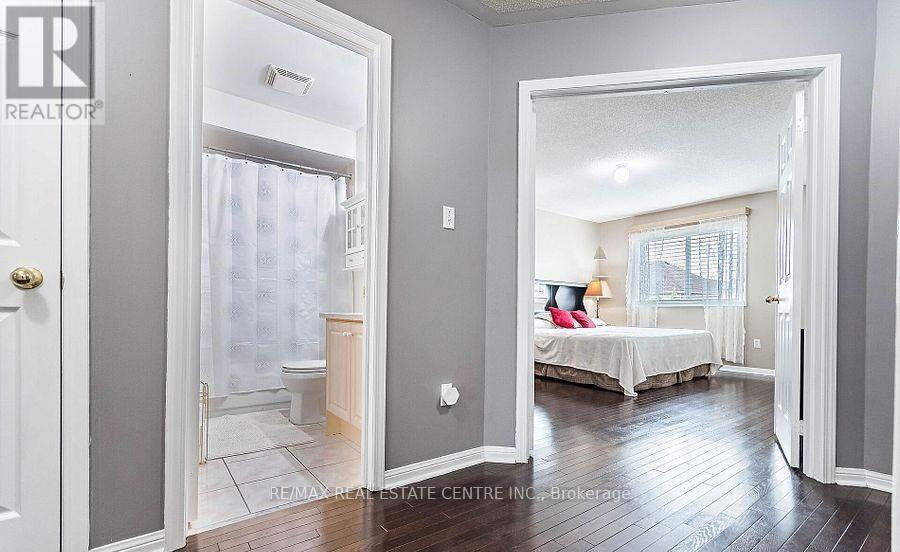 42 Livingston Road, Milton, Ontario  L9T 6B7 - Photo 22 - W12570226