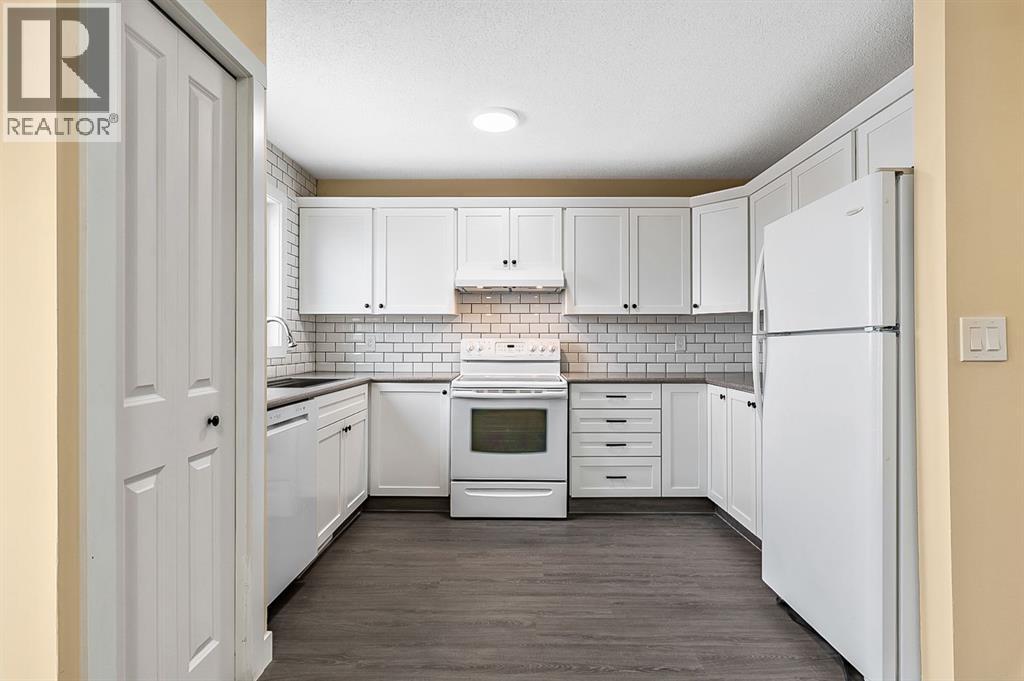 11 Maplewood Green, Strathmore, Alberta  T2K 1X3 - Photo 13 - A2268318