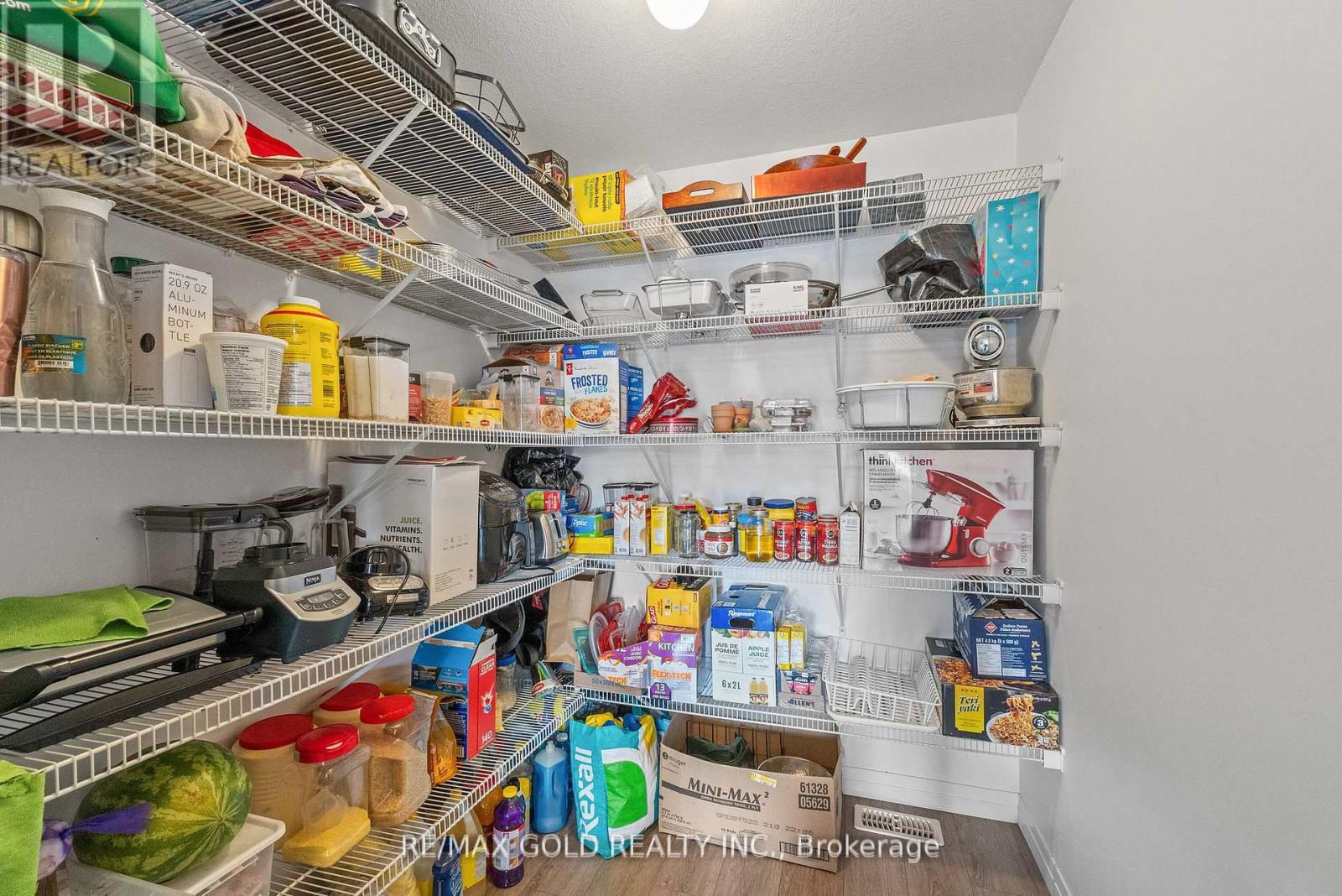 82 Pony Way, Kitchener, Ontario  N2R 0R2 - Photo 18 - X12570180