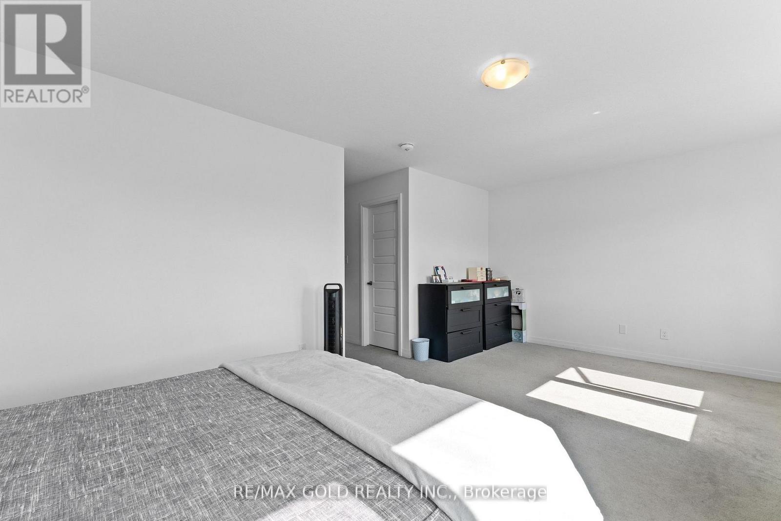 82 Pony Way, Kitchener, Ontario  N2R 0R2 - Photo 24 - X12570180