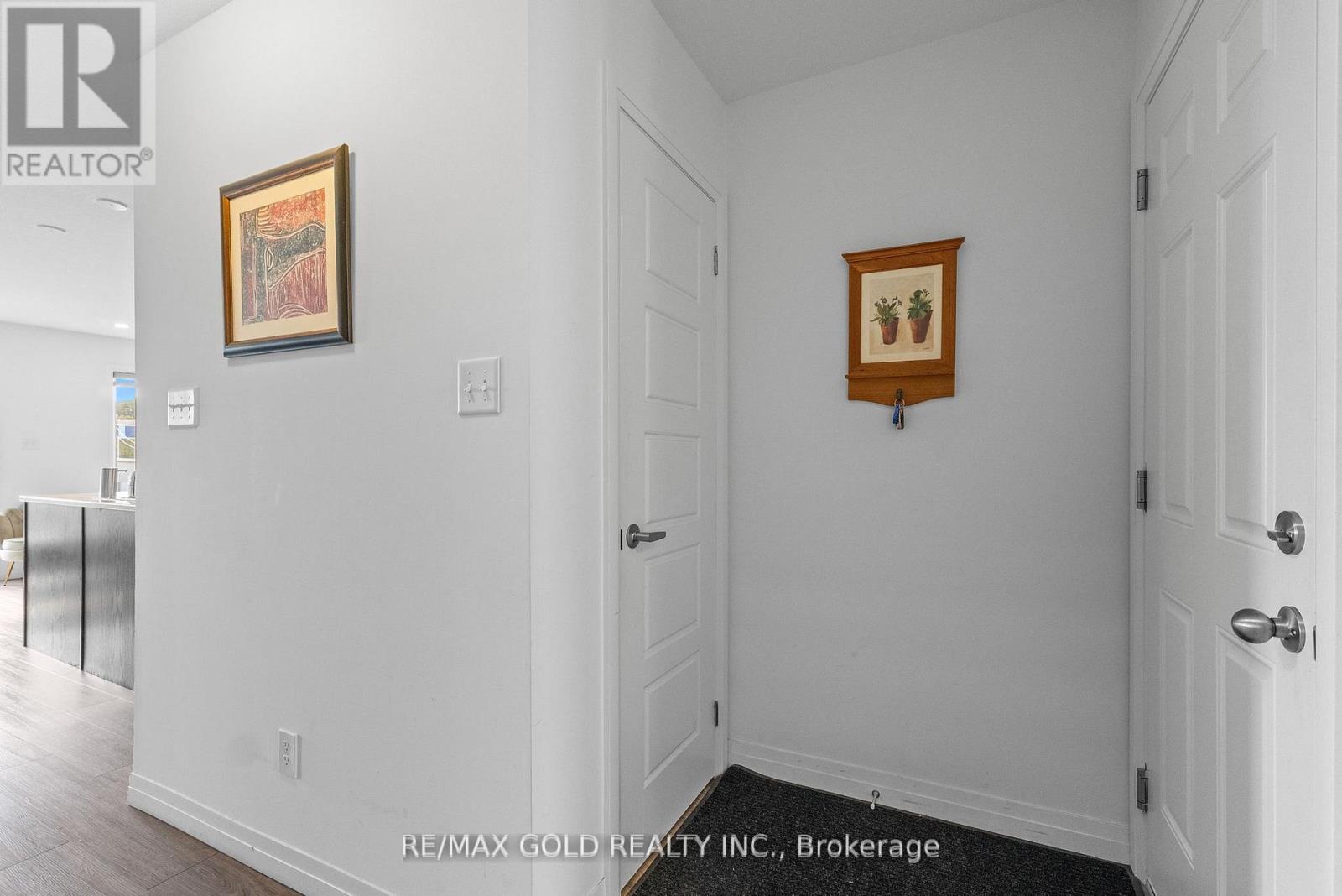 82 Pony Way, Kitchener, Ontario  N2R 0R2 - Photo 8 - X12570180