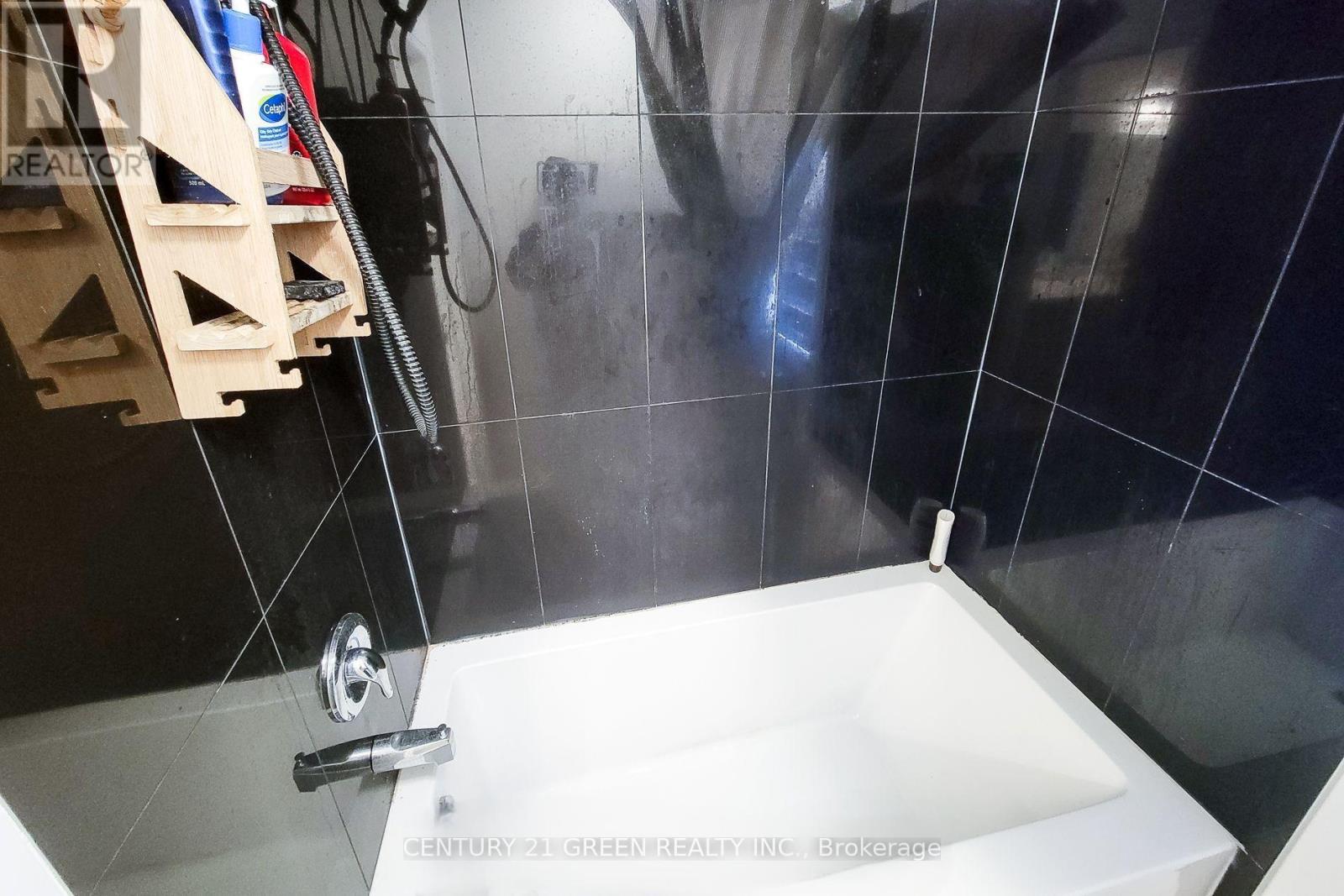 175 Spitfire Drive, Hamilton, Ontario  L0R 1W0 - Photo 27 - X12570204