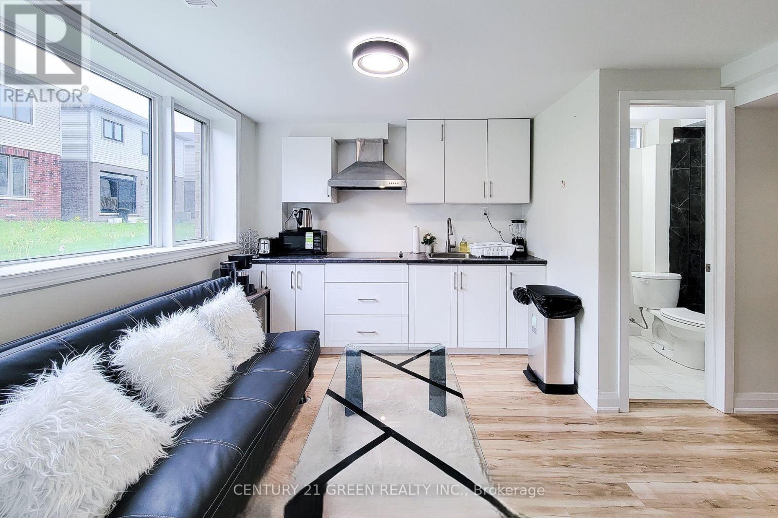 175 Spitfire Drive, Hamilton, Ontario  L0R 1W0 - Photo 41 - X12570204