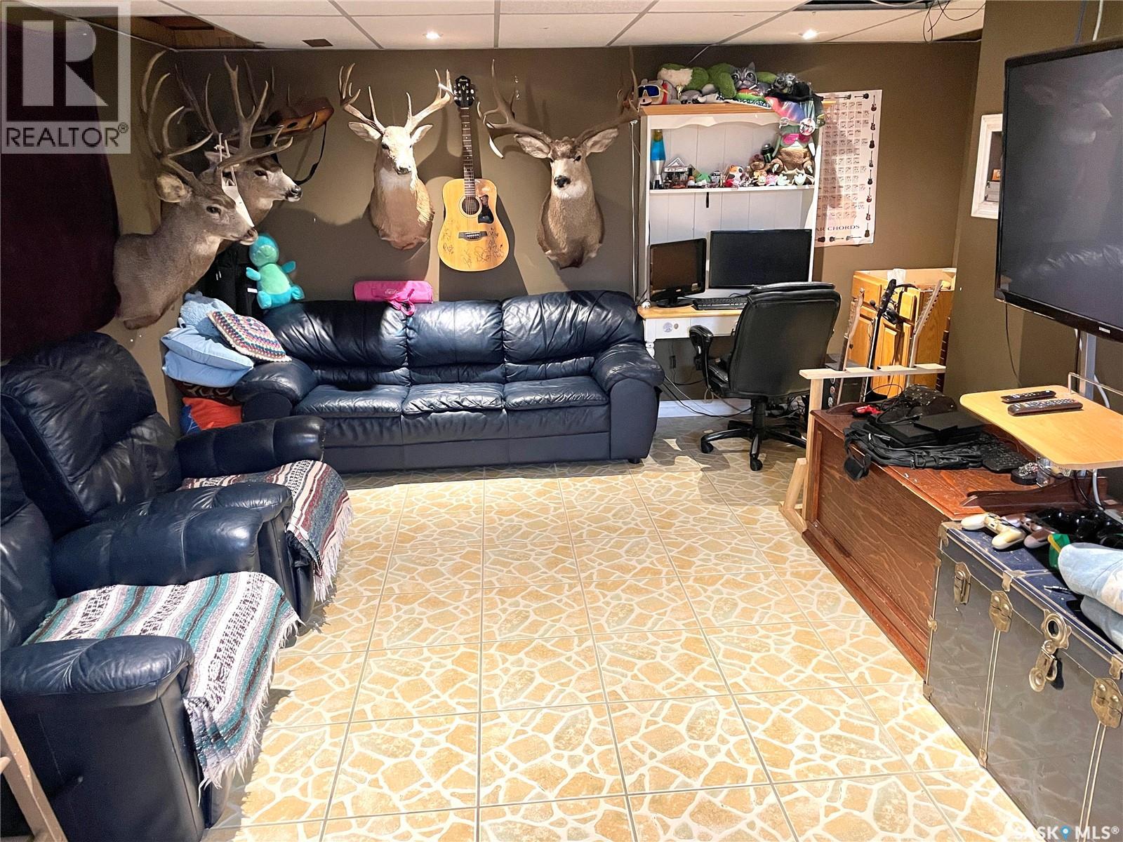 2472 Ross Crescent, North Battleford, Saskatchewan  S9A 3R3 - Photo 19 - SK021101