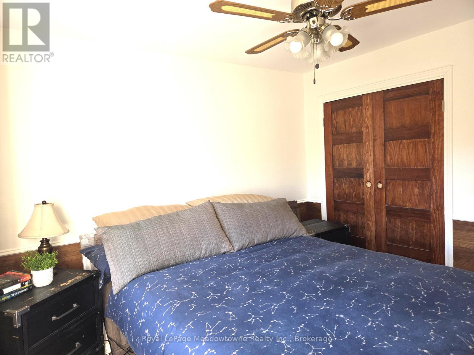 10 - 2405 Lakeshore Road, Burlington, Ontario  L7R 1B8 - Photo 9 - W12533832