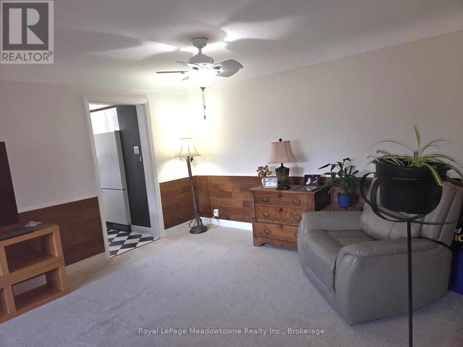 10 - 2405 Lakeshore Road, Burlington, Ontario  L7R 1B8 - Photo 5 - W12533832