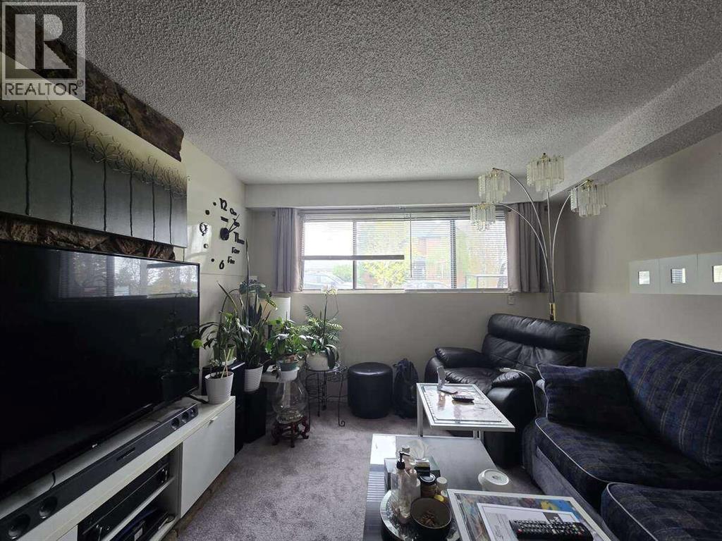 1933 25 Street Sw, Calgary, Alberta  T3E 1W8 - Photo 5 - A2270237