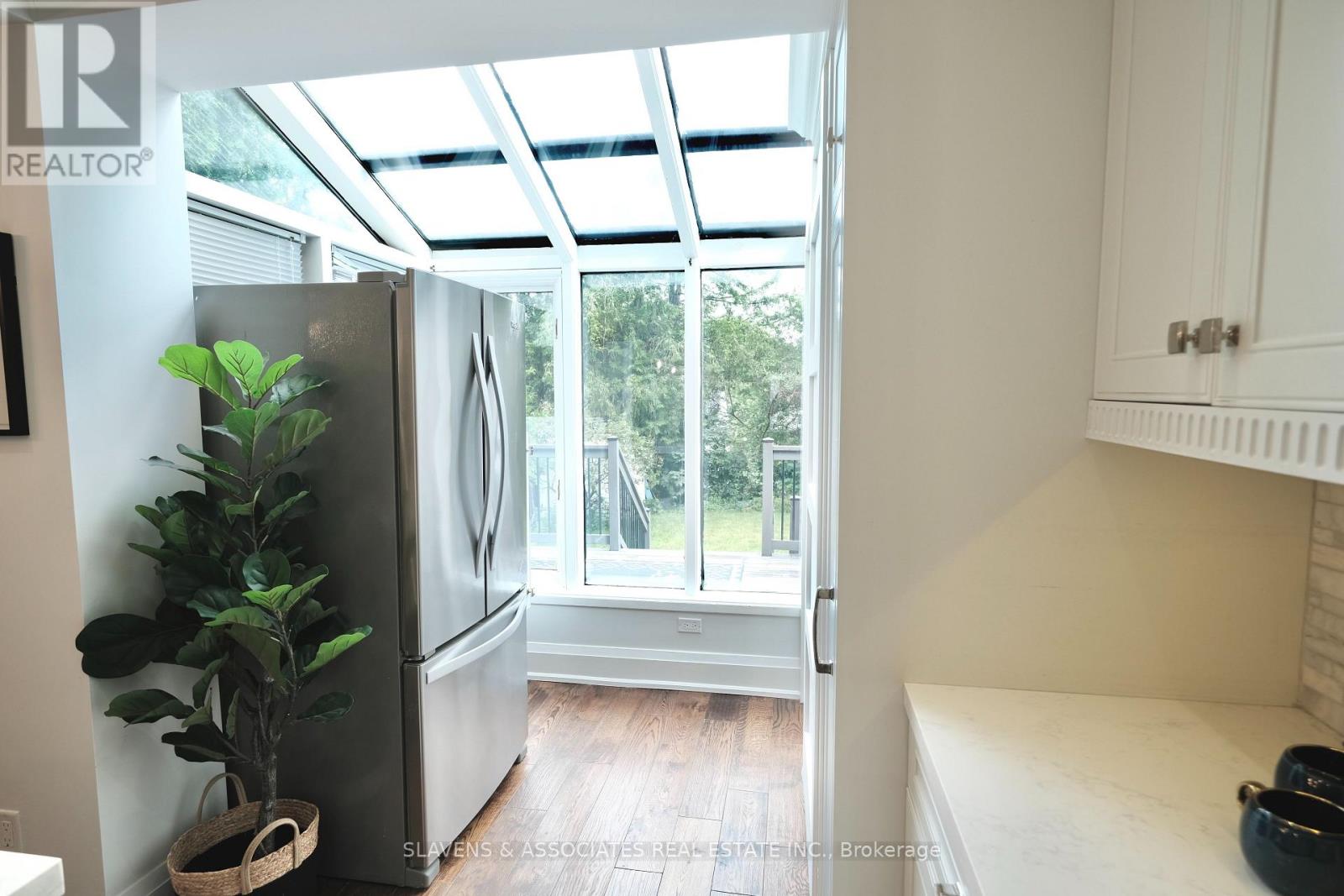 456 Roehampton Avenue, Toronto, Ontario  M4P 1S4 - Photo 4 - C12495412