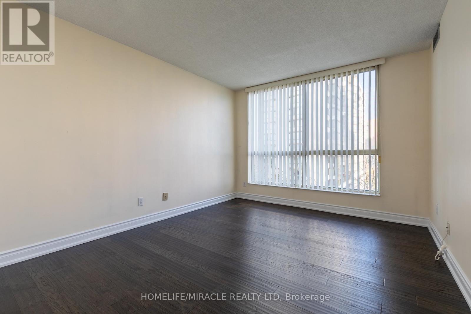 501 - 2901 Kipling Avenue, Toronto, Ontario  M9V 5E5 - Photo 9 - W12512166