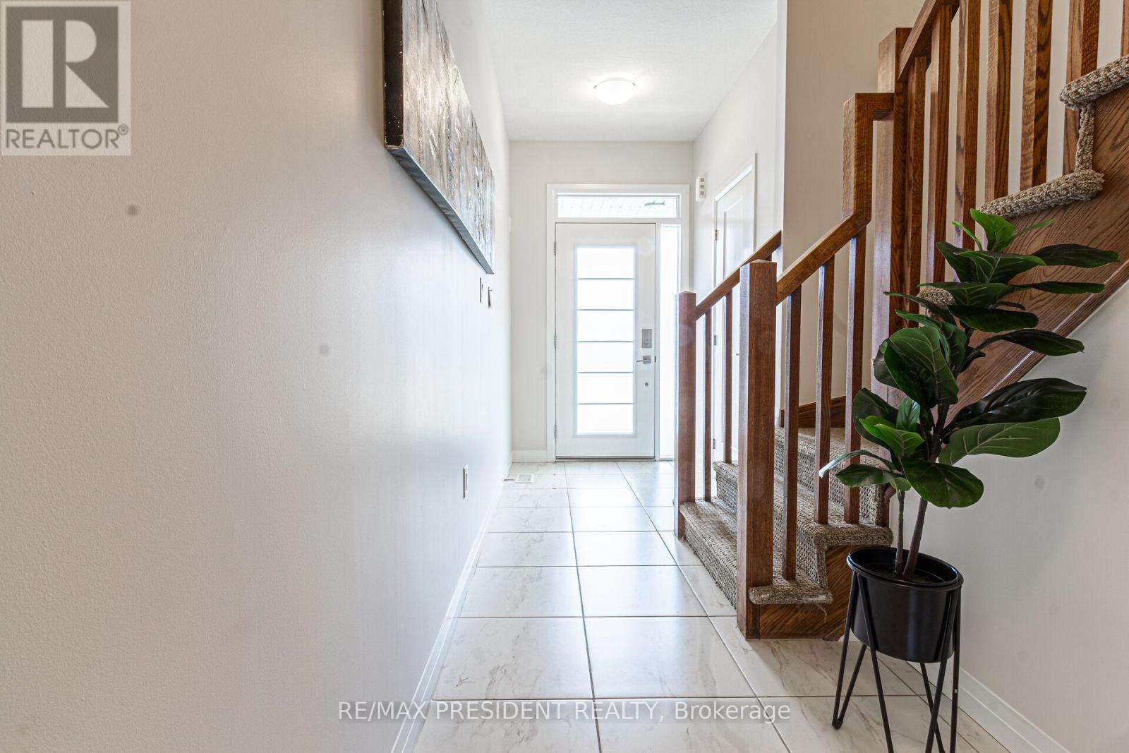 25 Greenwich Avenue, Hamilton, Ontario  L8J 0L5 - Photo 23 - X12522068