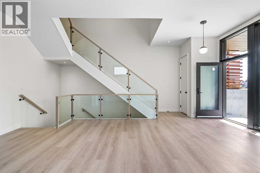 3c Willow Crescent Sw, Calgary, Alberta  T3C 3B8 - Photo 2 - A2260893