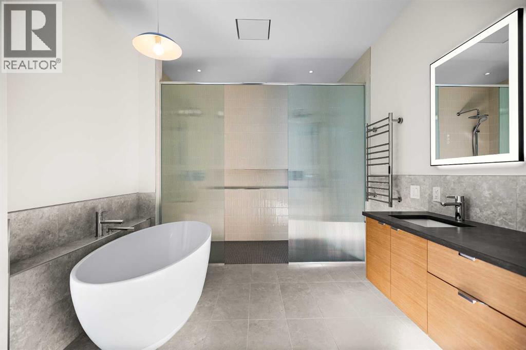 3d Willow Crescent Sw, Calgary, Alberta  T3C 3B8 - Photo 16 - A2261041