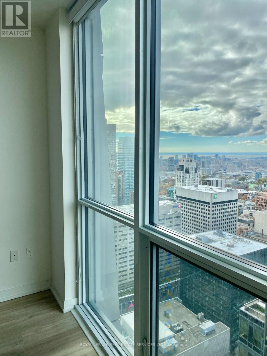 3903 - 1 Yorkville Avenue, Toronto, Ontario  M4W 0B1 - Photo 10 - C12168245