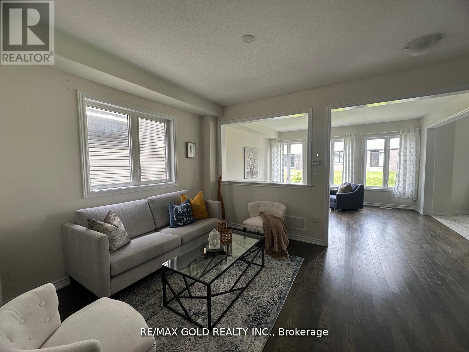 121 Explorer Way, Thorold, Ontario  L2E 6S4 - Photo 10 - X12570248