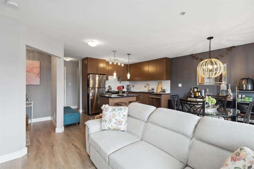 313 15745 Croydon Drive, Surrey, British Columbia  V3Z 2L5 - Photo 5 - R3069228