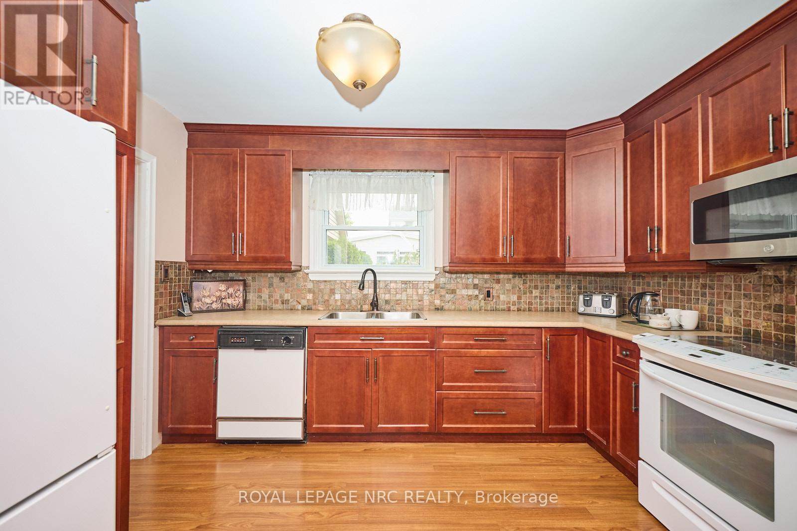 6947 Garden Street, Niagara Falls, Ontario  L2G 1H8 - Photo 11 - X12570280