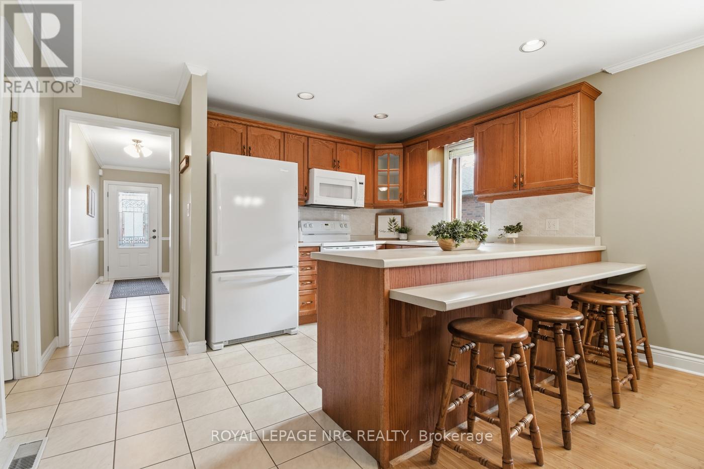 12 Kinsman Court, Pelham, Ontario  L3E 0L1 - Photo 13 - X12570284