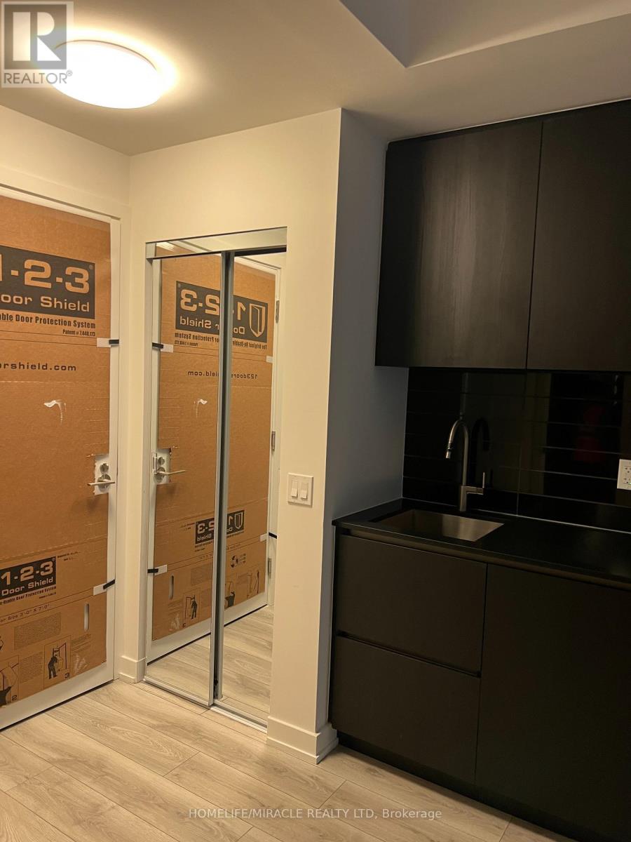 1706 - 110 Broadway Avenue, Toronto, Ontario  M4P 1V7 - Photo 9 - C12570288