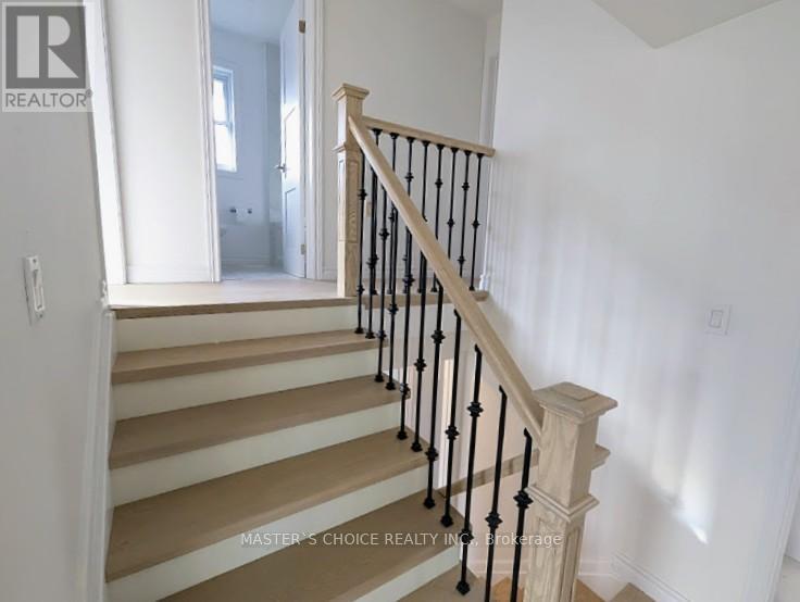 Upper - 26 Heatherington Drive, Toronto, Ontario  M1T 1N4 - Photo 8 - E12570264