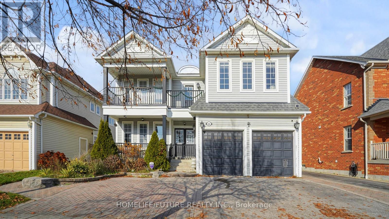 94 CARNWITH DRIVE E, Whitby, Ontario